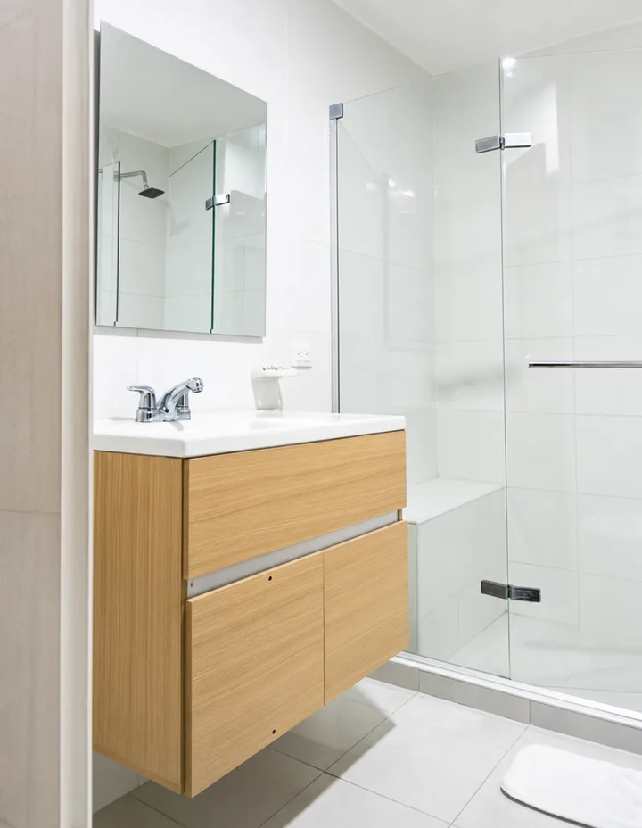 Baño moderno del Hotel Barahona 72